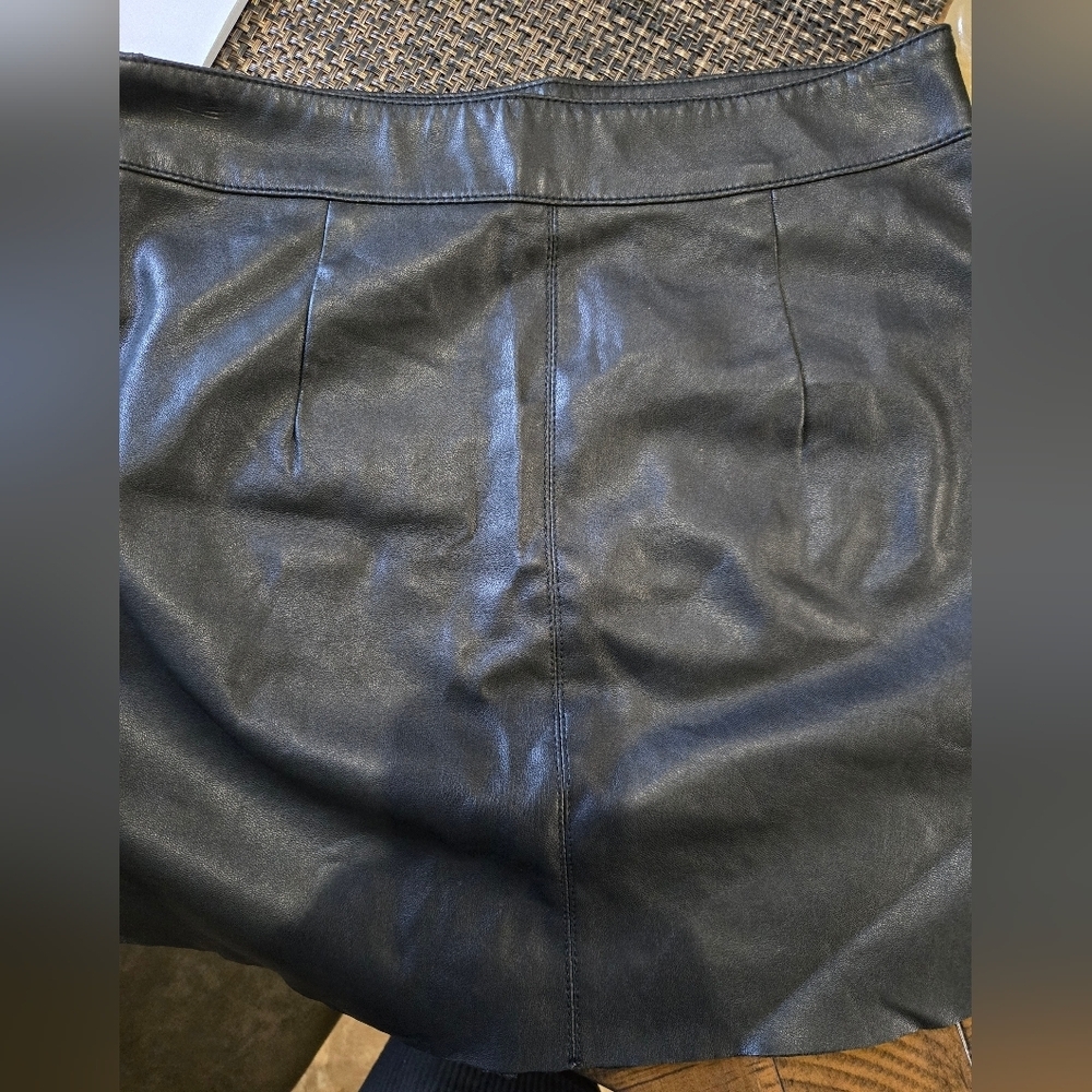 Forever 21 Black Faux Leather Mini Skirt - Picture 6 of 6